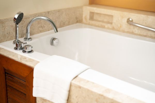 Cost of Tub Faucet Repair in Fort Lauderdale