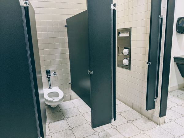 Cost of Commercial Toilet Installation in Fort Lauderdale
